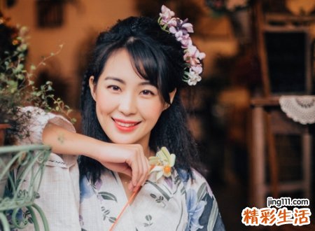 外柔内刚的女生昵称，四十岁女人干净稳重的快手网名