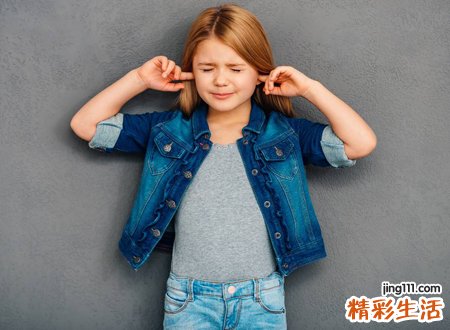 女生太阳凹陷的面相
