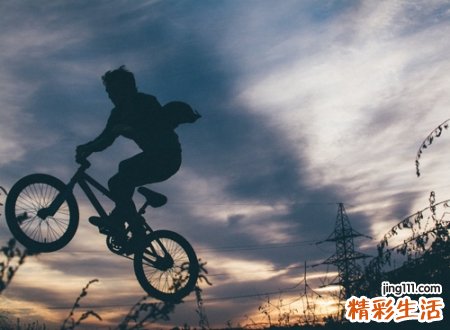11月30日是什么星座，阳历11月30号出生的人性格命运