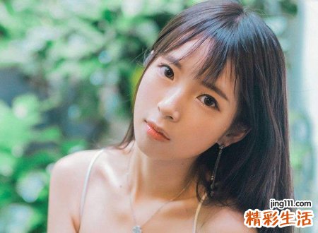 最标准的樱桃嘴面相特征