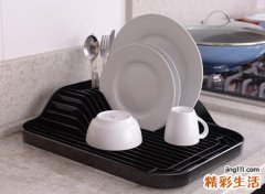 梦见自己用水洗碗是什么意思，梦到在水龙头下洗碗
