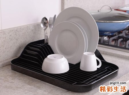 梦见自己用水洗碗是什么意思，梦到在水龙头下洗碗