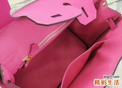 梦见包被偷是什么意思，女人梦见自己提包被偷了