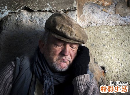两个眉毛中间有个竖纹好不好