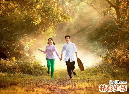 女猪男鸡婚姻相配吗，属鸡男和属猪女相克吗