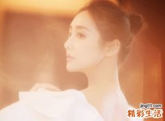 女人背上右边有痣命运