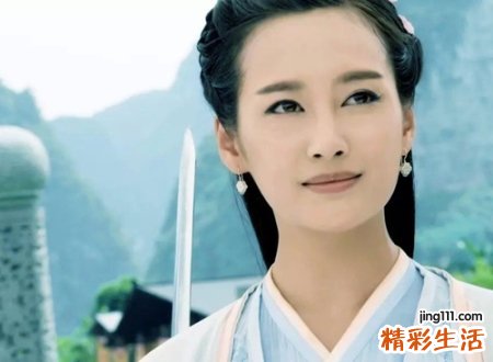 鼻子短的女人面相