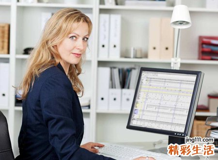下巴有沟的女人运气，女人下巴中间有沟是破财吗