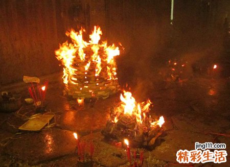 梦见烧纸是什么意思，女人梦见烧纸什么预兆