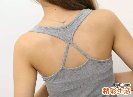 后颈正中间有痣的女人命好吗