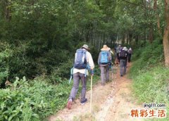 梦见上山是什么意思，女人做梦梦到自己上山