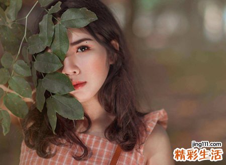 女人左边上眼皮有颗痣面相