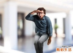 鼻梁低的男人面相
