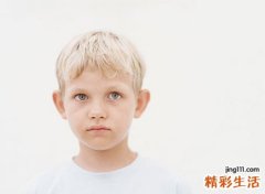 眉毛上长了一根白毛是好是坏