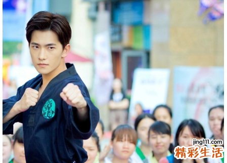 1996属鼠男命一生姻缘，96年属鼠的三大坎和命运