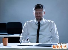 男人嘴唇厚面相