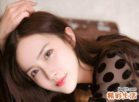 嘴巴上长痣代表什么