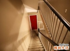 梦见上楼梯很艰难但上去了好不好，做梦梦到自己爬楼梯上楼