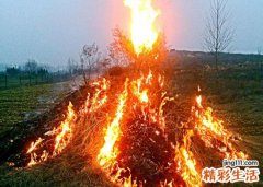 梦见和亲人一起烧纸好不好，已婚女人梦见烧纸钱