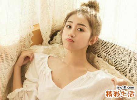 胸上有痣代表什么