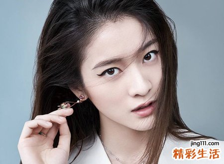 手掌纹路很深女孩命运
