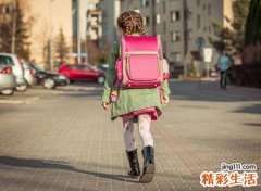 梦见去学校上学预示着什么，上班的人梦见重新上学