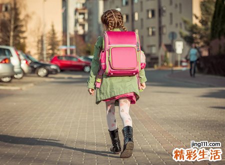 梦见去学校上学预示着什么，上班的人梦见重新上学