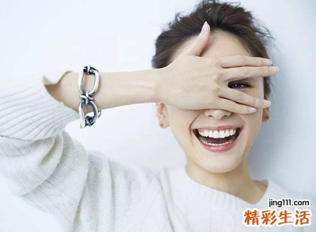 牙齿大面相