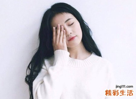 右上眼皮跳是怎么回事