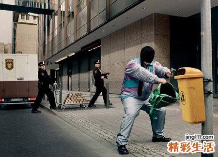 梦见遭遇抢劫是什么意思，女人梦到被抢劫什么预兆