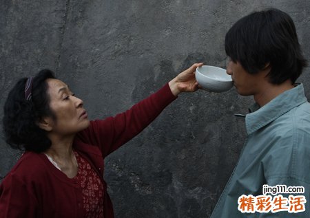 梦到妈妈去世什么预兆，梦见母亲突然去世了