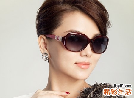 女人耳朵软命好吗