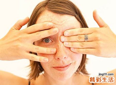 女性右眼跳是什么预兆
