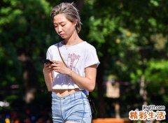 只有右边有酒窝的女生面相