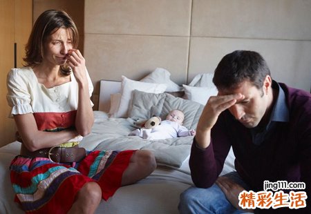 性格内向却喜欢网聊的星座男女