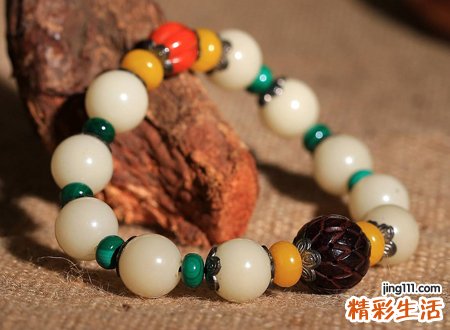 属狗带什么招财，生肖属狗的戴什么手串最合适