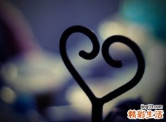 一个人伤感落泪的微信昵称，心痛到撕心裂肺的伤感网名