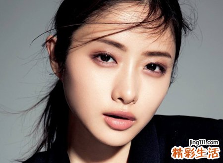 上嘴唇厚的女人面相