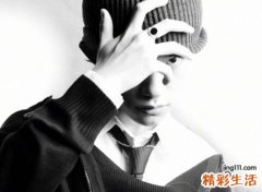 痛到心碎的伤感微信名字，成熟个性的男生悲伤昵称