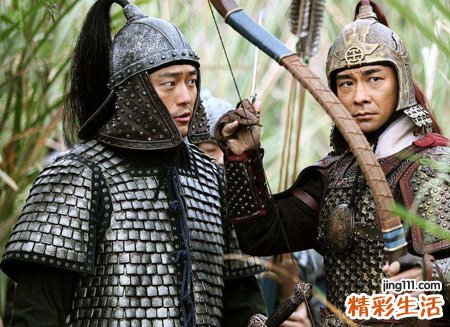 梦见别人拿刀杀我是什么意思，做梦梦到别人拿刀追着砍我