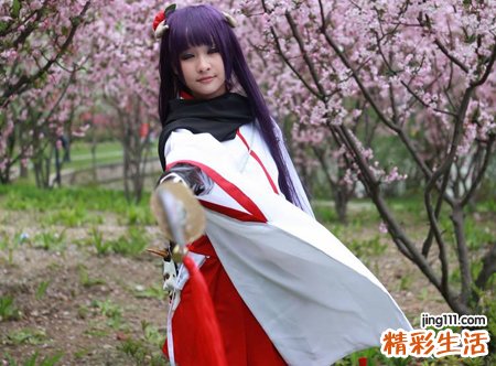 梦见别人拿刀有什么征兆，女人梦见别人拿刀砍人