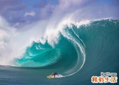 做梦梦到巨浪但逃脱了好吗，梦见巨浪后平安无事