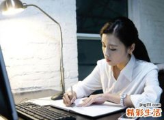 梦见加班是什么预兆，做梦梦到领导安排自己加班