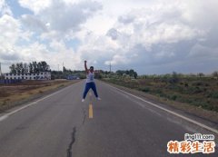 梦见踩了一脚屎又洗了好不好，梦到自己的鞋踩到大便