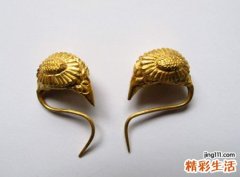 梦见黄金耳环预示着什么，做梦梦到别人送我金耳环