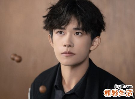 网名男生霸气冷酷好听，新潮独一无二的男生微信昵称