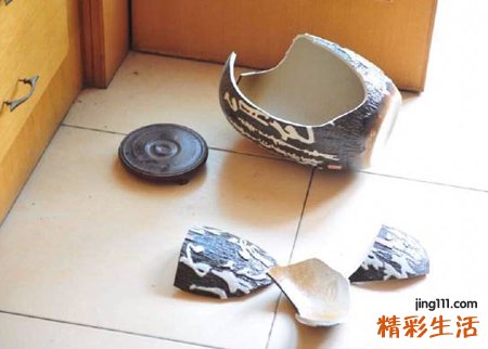 梦见花瓶掉地上碎了好不好，做梦梦到大花瓶打碎了