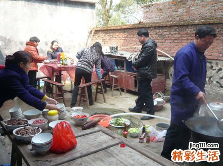 梦见喜事和丧事相撞好不好，梦到红白喜事先后出现