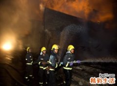 梦见房子着火有什么预兆，女人梦到房子着火