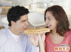 82年属什么生肖，1982年属狗女和属什么的最合适